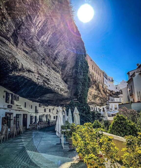 Casa Cueva La Luna Setenil De Las Bodegas Exterior foto